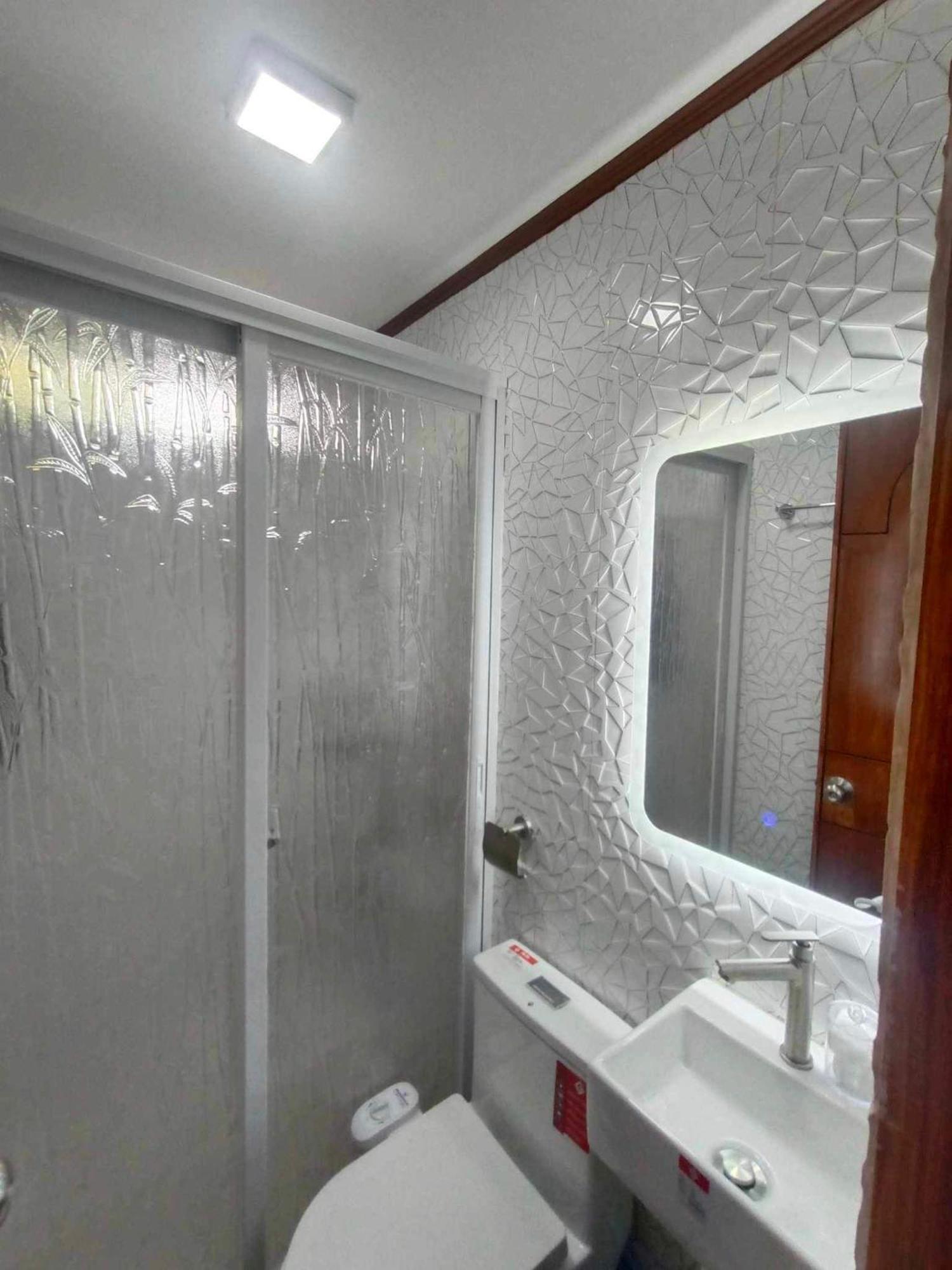 Fabuluz Luxury At Princess Place Malolos Exterior photo